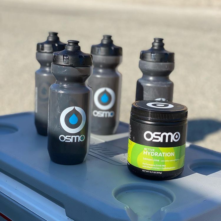 Another Patterson Pass Road Race in the books! It was hot and punishing like it is every year, but we had plenty of ice socks and ice cold @osmonutrition to to get the boys through it! Congrats to German Zamora for his first win (Novice)! And big ups to our other our podium finishers Aaron Smith (2nd - 35+ Cat 4) and @paul_climbs_rocks (5th - Cat 4) and all the rest of our DVC racers for suffering through and flying the gold and blue! And a huge thank you for our Dolces that came to work the feed zone! On to the next race! Finish line photo: @katieymiu 
.
.
.
#velopromo #ncnca #dolcevita #osmonutrition #untappedmaple #trekbikes #sl2cyclingwear #equatorcoffee #achieveptc #owa